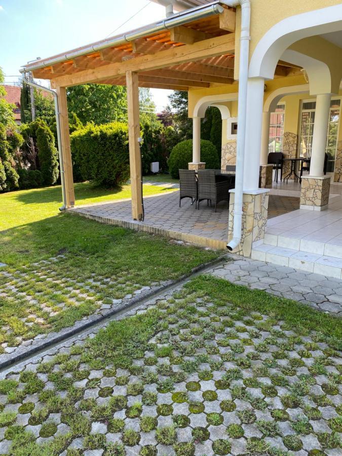Pacsirta Apartman Lenti Exterior photo