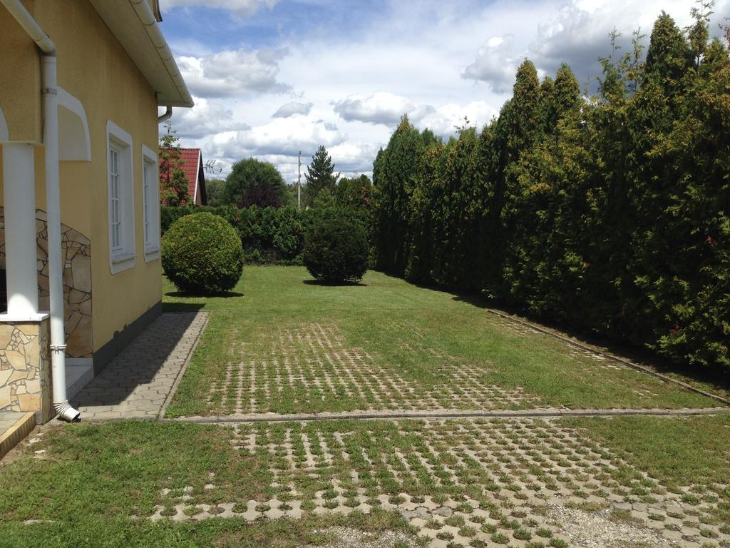 Pacsirta Apartman Lenti Exterior photo